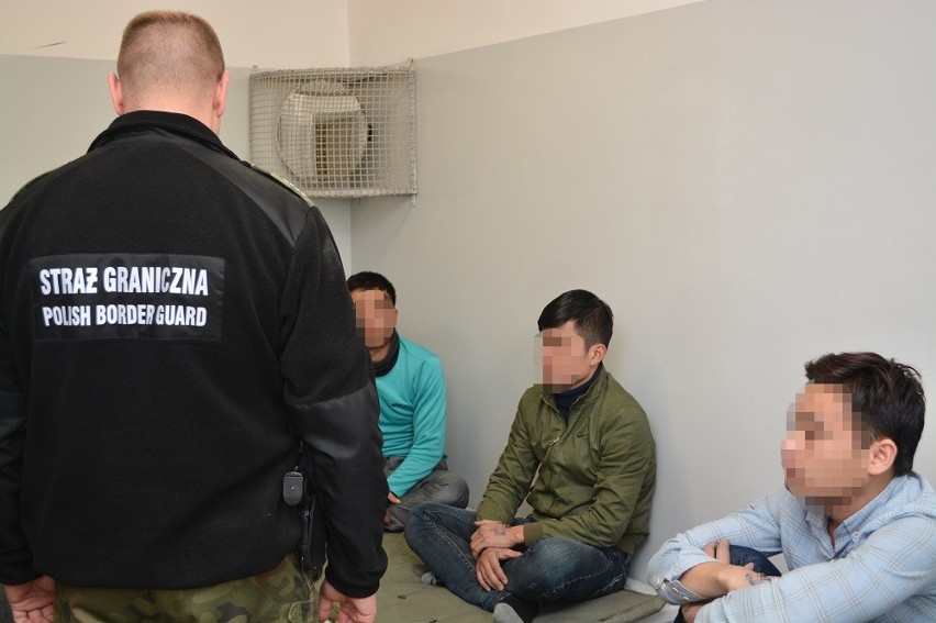 Ośmiu Wietnamczyków nielegalnie wjechało do Polski