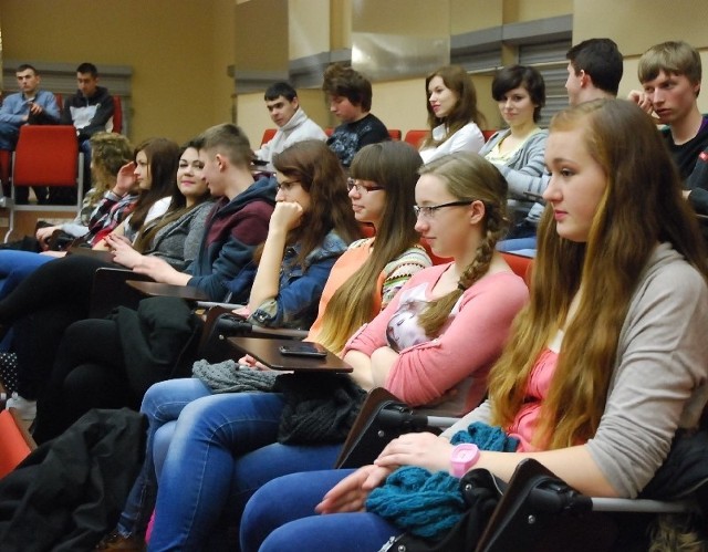 Jarosławscy uczniowie podczas wykładów w PWSTE.