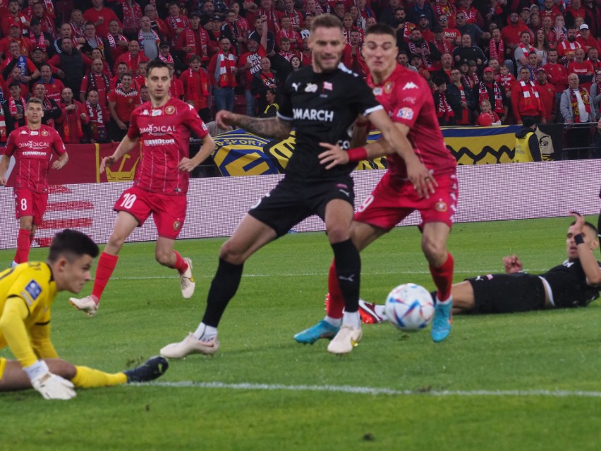 Piłkarze Cracovii mogą być na siebie źli za mecz z Widzewem