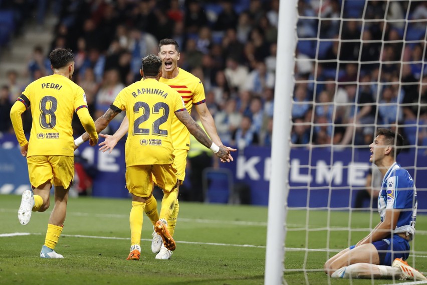 Robert Lewandowski po strzeleniu drugiego gola Espanyolowi