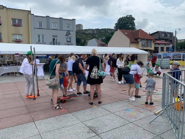 W ten weekend w Olsztynie odbyły się Jurajskie Zawody Balonowe i Festiwal Sztuki i Wina. Za rok te imprezy odbędą się już prawdopodobnie w mieście OlsztynZobacz kolejne zdjęcia. Przesuwaj zdjęcia w prawo - naciśnij strzałkę lub przycisk NASTĘPNE