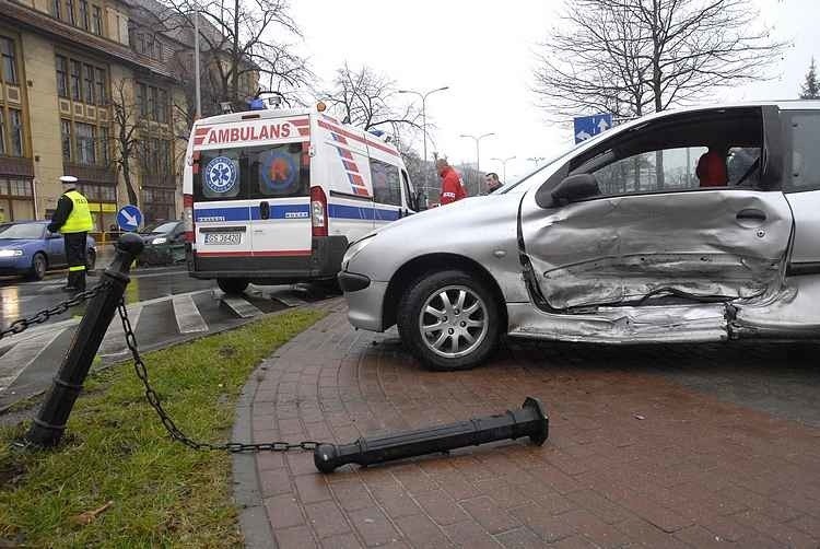 Na skrzyzowaniu ulic Anny Lajming i Tuwima doszlo do groLnej...