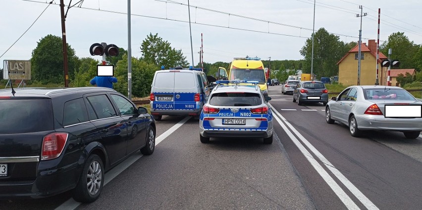 Wypadek przed przejazdem kolejowym w Sycewicach. Są...