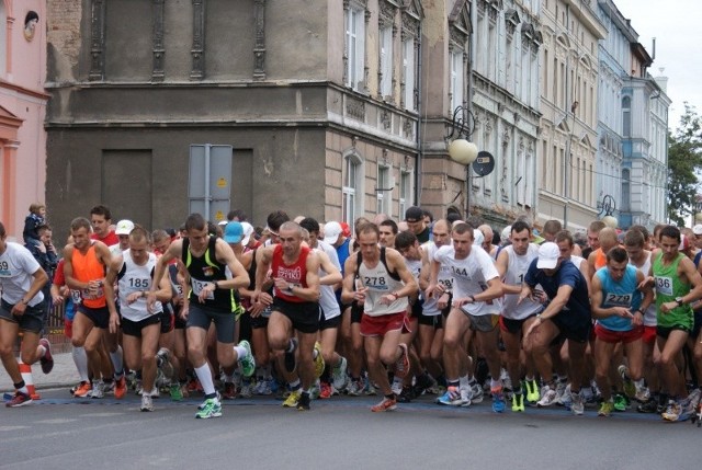 W sobotnim biegu ulicznym wystartowała rekordowa liczba 186 zawodników.