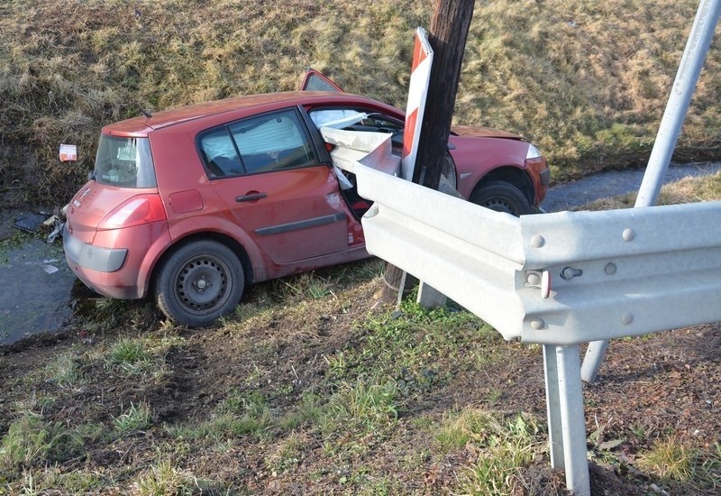 Śmiertelny wypadek w Jedliczu. Nie żyje 62-letni kierowca