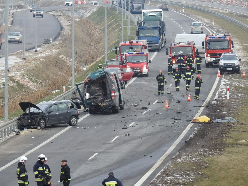 Wypadek śmiertelny na S8 w m. Stare Krzewo. Dwóch kierowców...