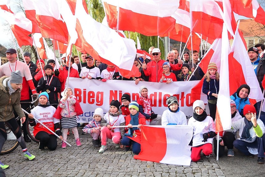 Biegacze uczcili w Radomiu Święto Niepodległości