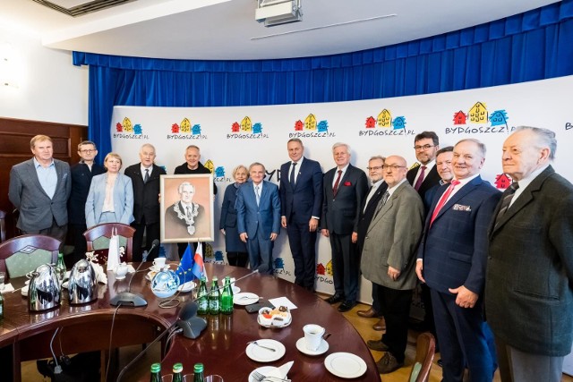 Uroczystość z okazji 80. rocznicy urodzin Prezesa TMMB odbyła się w Urzędzie Miasta Bydgoszczy