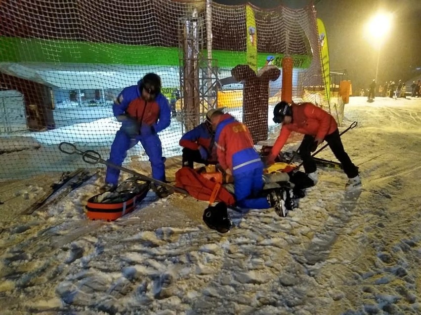 Krynica-Zdrój. Ratownicy GOPR interweniowali na górskich szlakach. Ratowali osoby ze złamaniami i urazem kręgosłupa