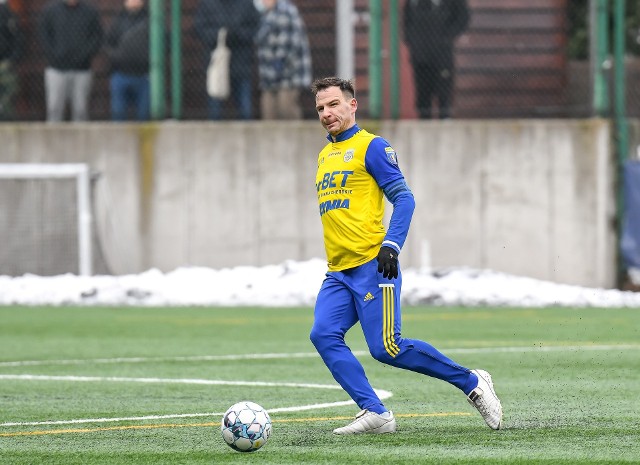 Martin Dobrotka zagrał w Cetniewie w drugiej połowie, jednak razem z kolegami z drużyny musiał uznać ostatecznie wyższość rywali.