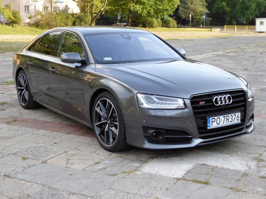 Audi S8 plus...