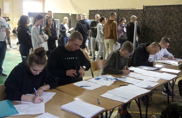 130. ochotników wstąpiło w szeregi Batalionu Lekkiej Piechoty 8. Kujawsko - Pomorskiej Brygady Obrony Terytorialnej w Grudziądzu. Ponadto 70 terytorialsów zasiliło szeregi WOT-u w Inowrocławiu.