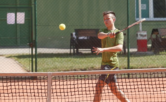 18-letni tenisista Jakub Zamorski z Rzeszowa stoi przed ważnymi życiowymi decyzjami.