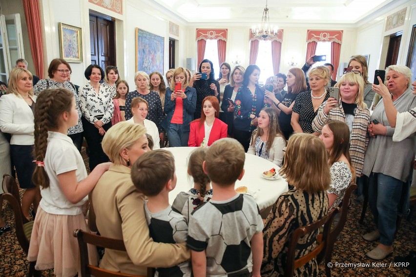 Niecodzienna wizyta w Pałacu Prezydenckim. Uchodźcy skorzystali z zaproszenia Pierwszej Damy