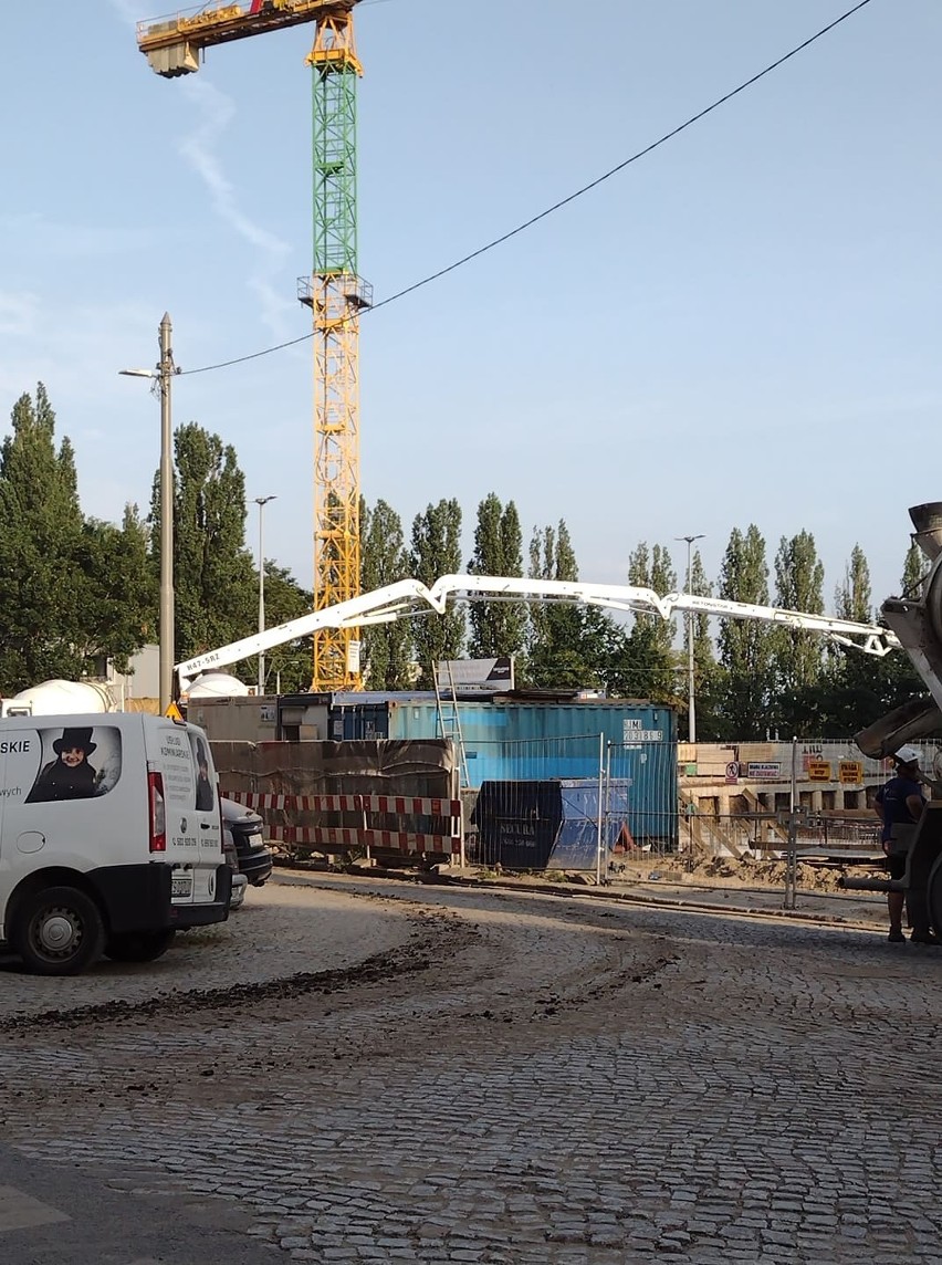 Ulica Sławomira w Szczecinie dostaje rykoszetem przez budowę
