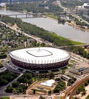 Co najmniej miliard złotych może kosztować państwo odszkodowanie za działkę, na której stoi obecnie Stadion Narodowy w Warszawie FOT. SYLWIA DĄBROWA