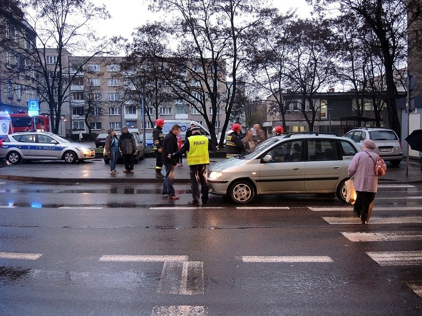 Kobieta potrącona na przejściu przez auto w Stargardzie