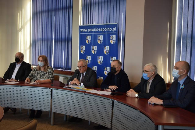 Konferencja prasowa dot. uchodźców z Ukrainy i pomocy humanitarnej w powiecie sępoleńskim