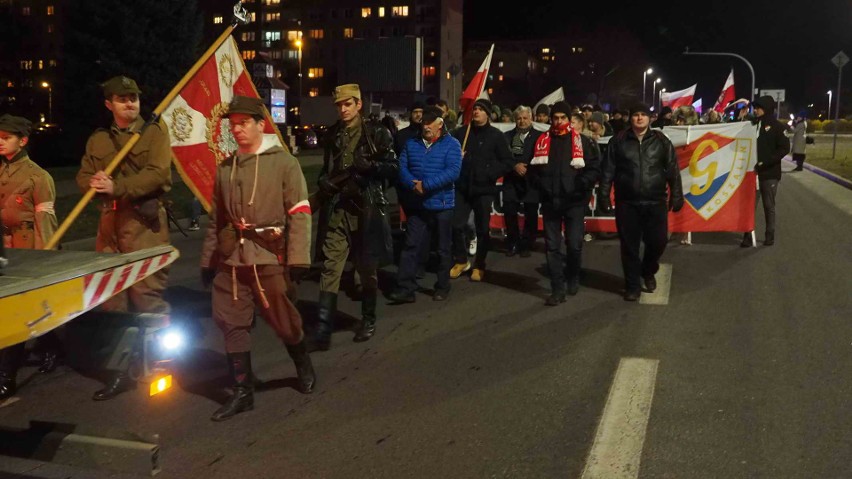 W piątkowy wieczór ulicami Koszalina przeszedł IV...