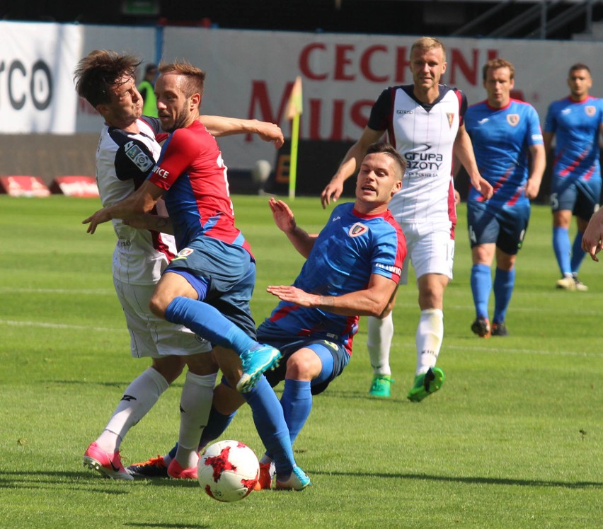 Piast Gliwice - Pogoń Szczecin 1:2. Gol w doliczonym czasie