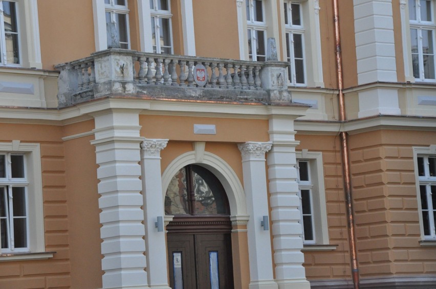 Urząd Miejski w Kluczborku oraz Starostwo Powiatowe, adres:...