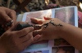 Uwaga na tatuaże z czarnej henny. Sanepid ostrzega przed niebezpieczną substancją