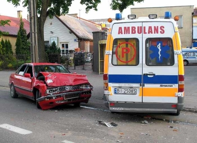 Badanie  alkomatem wykazało, że kierowca miał 1,8 promila alkoholu w organizmie.