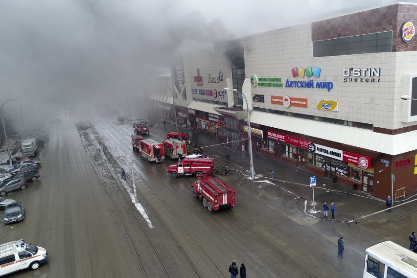 Pożar centrum handlowego w Kemerowie na Syberii