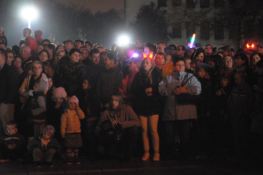 Otwarcie deptaka w Rybniku w obiektywie fotoreportera. Lasery, fontanna i muzyka! [WIDEO + ZDJĘCIA]