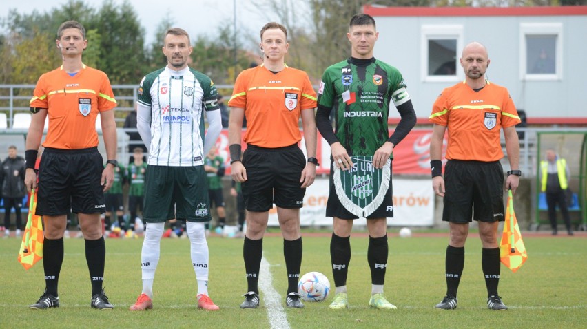 Star Starachowice pokonał Wisłokę Dębica w 3 Lidze. Jedynego gola zdobył Konrad Handzlik. Zobacz zdjęcia z meczu i skrót spotkania