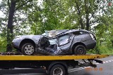 Tragiczny wypadek w Ogrodzieńcu. Zginął kierowca nissana. DW 971 całkowicie zablokowana