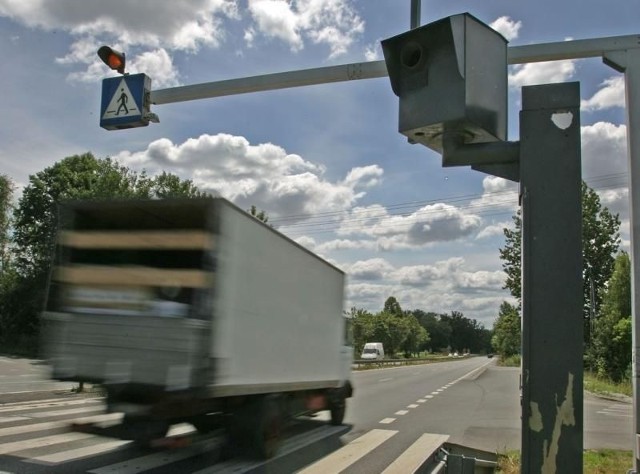 Fotoradary legalizuje się raz do roku. Straż gminna ma 30 dni na przeprowadzenie postępowania mandatowego