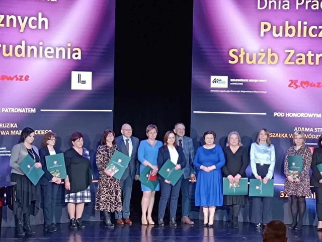 Wśród nagrodzonych z okazji Dnia Pracownika Publicznych Służb Zatrudnienia była także Elżbieta Kot z Powiatowego Urzędu Pracy w Białobrzegach.