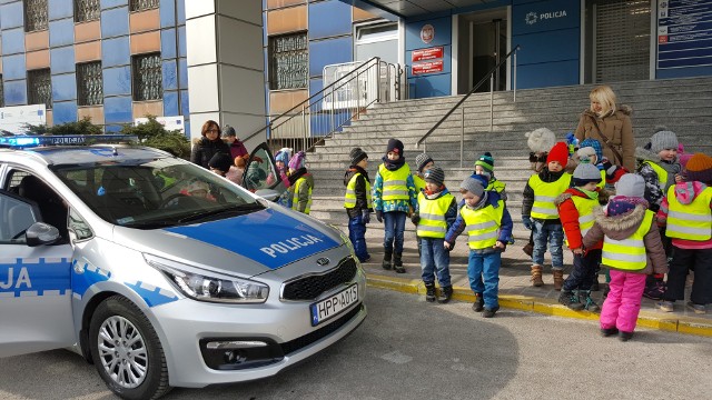 Premiera spotu promującego akcję "Kochaj - zapinaj (w) pasy", zrealizowanej przez Wydział Ruchu Drogowego Komendy Wojewódzkiej Policji w Katowicach.