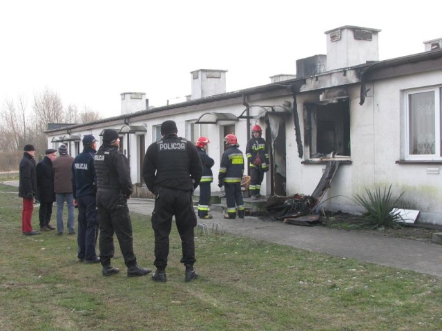 Ostrów Wielkopolski: Tragiczny pożar. Nie żyje mężczyzna [ZDJĘCIA]