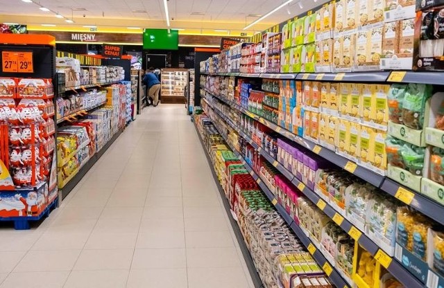 Sklepy otwarte w Święto Trzech Króli 6.01.2020 roku. Kiedy będą czynne: Biedronka, Lidl, Tesco, Carrefour, Auchan, Netto, Żabka?