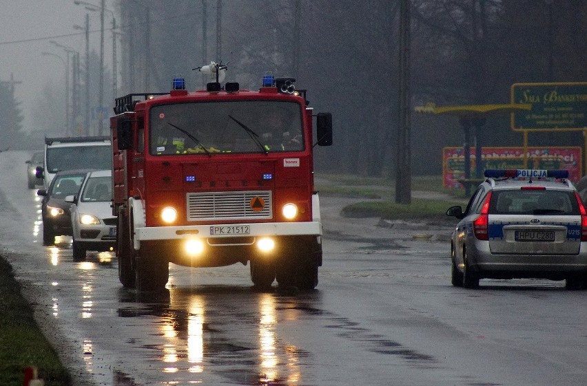 Pożar w zakładzie przy ulicy Obozowej w Kaliszu. [ZDJĘCIA, FILM]