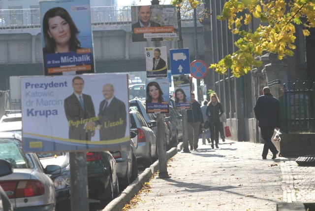 Plakaty wyborcze w Katowicach