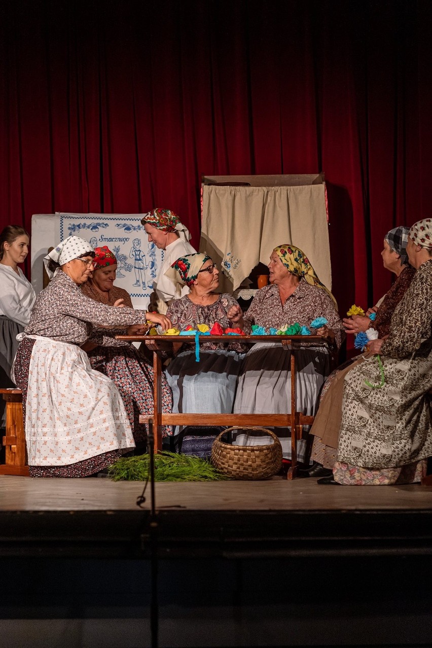 Grupa Folklorystyczna "Sieprawianie" zajęła drugie miejsce...