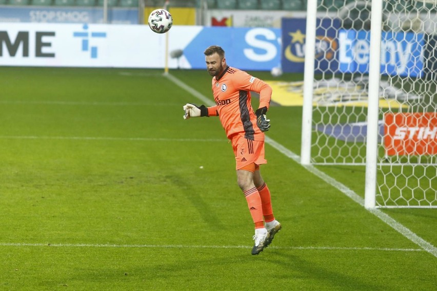 Legia Warszawa rzutem na taśmę wygrała z Lechem Poznań 2:1....