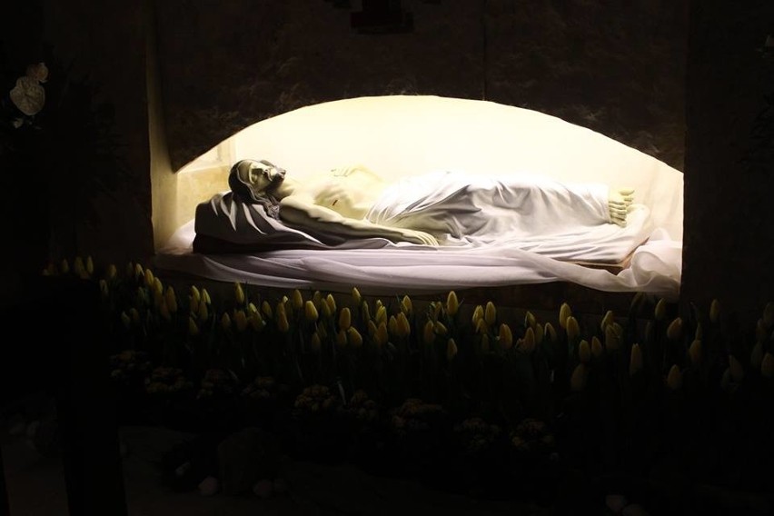  Liturgia Męki Pańskiej w Sanktuarium św. Jana Pawła II w Krakowie