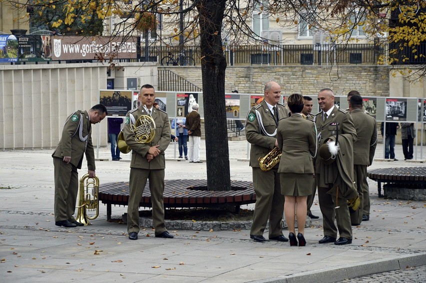 Gorlice. Muzyką i wspomnieniami zaczęliśmy świętować odzyskanie niepodległości [ZDJĘCIA]