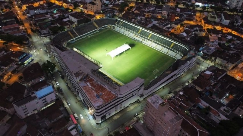 Stadion rodzimego klubu Pelego – Santosu FC z lotu ptaka z...