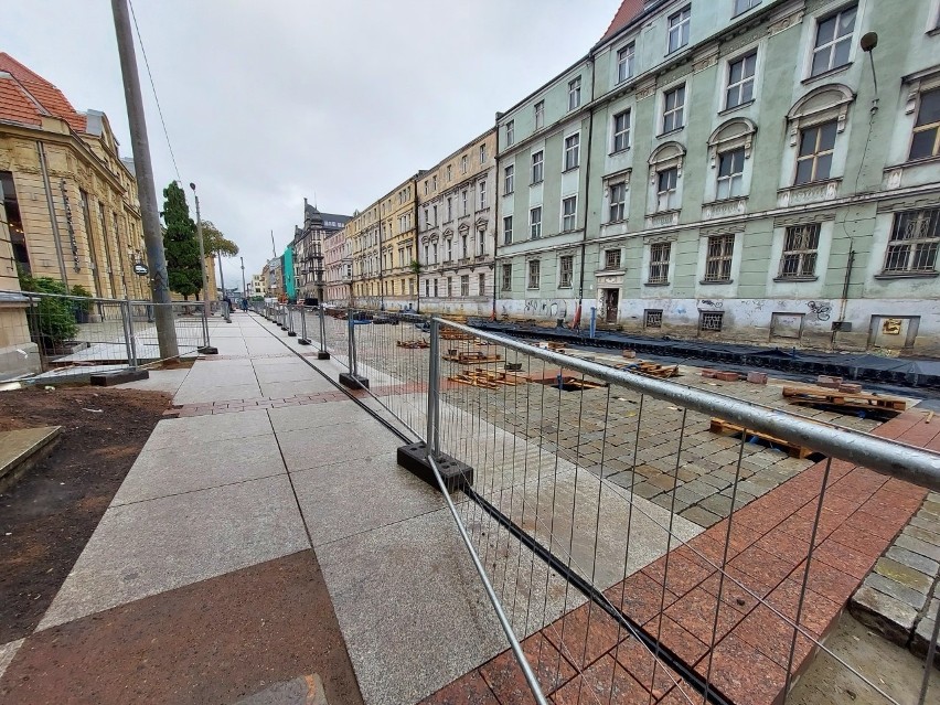 Dworcowa w Katowicach zmienia się w deptak