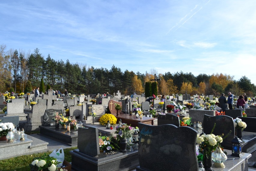 Dąbrowa Górnicza: Wszystkich Świętych na cmentarzu w Łośniu ZDJĘCIA