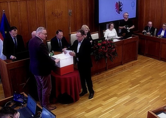 Głosowanie nad kandydatura Dariusza Kurzawy