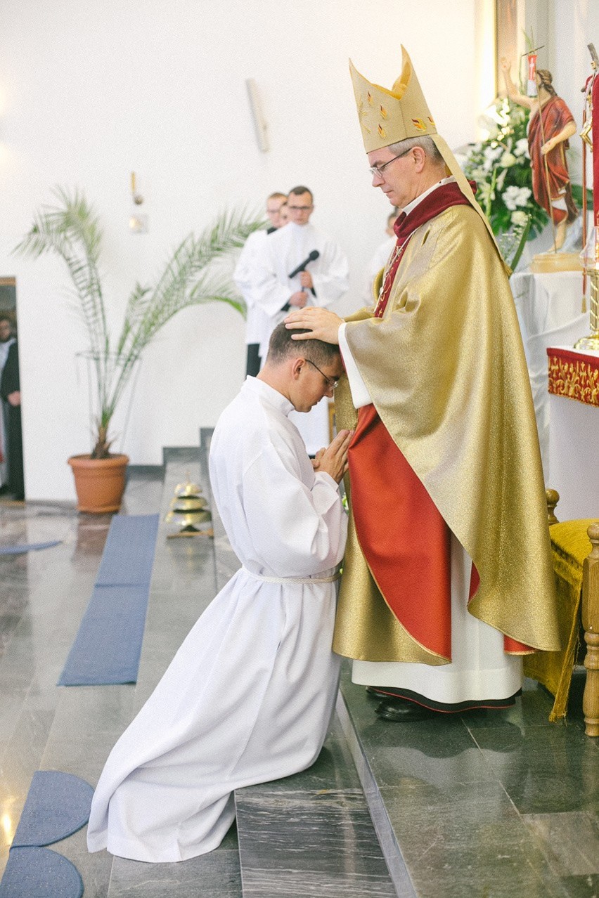 Klerycy Jakub Oczkowicz i Kamil Bombrowicz przyjęli w sobotę święcenia diakonatu. W przyszłym roku czekają nas prymicje