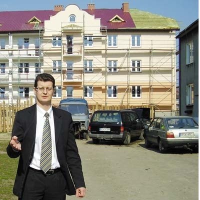 Budowa bloku przy ul. Majowej w Sokółce kosztowała ok. 2 mln zł &#8211; mówi Piotr Bujwicki, zastępca burmistrza Sokółki