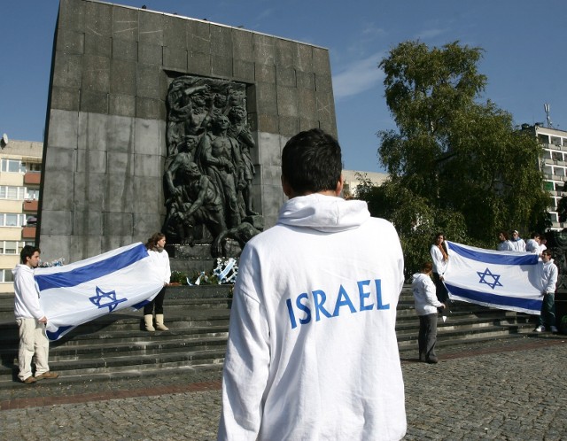 Przyjazdy wycieczek nastolatków z Izraela często budziły w Polsce emocje