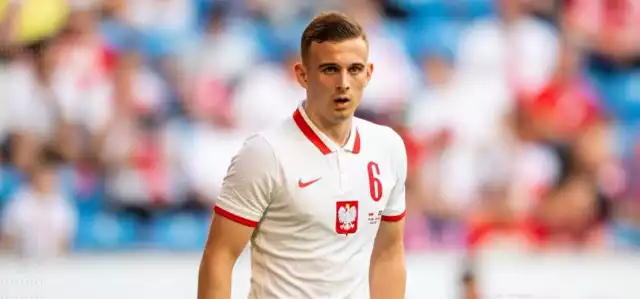 Kacper Kozłowski podczas meczu Polska - Islandia.